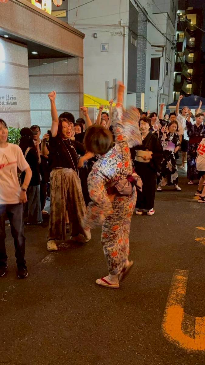 地球を揺らす盆踊り